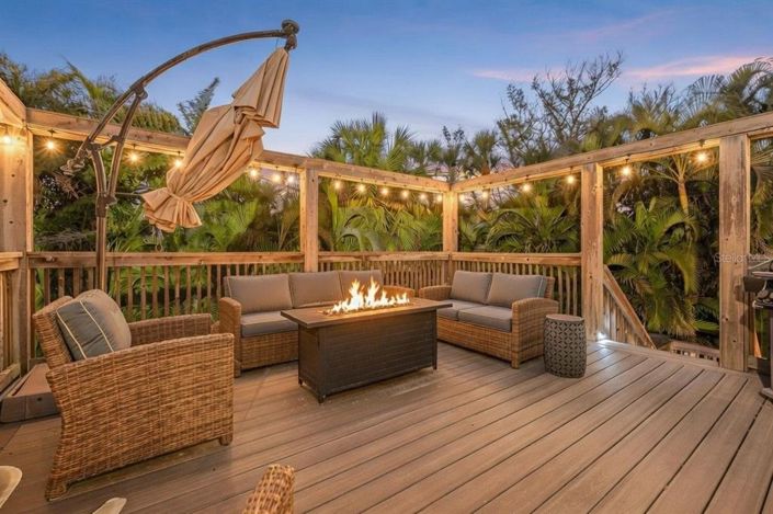 Image No.4-4 Bed Property for sale