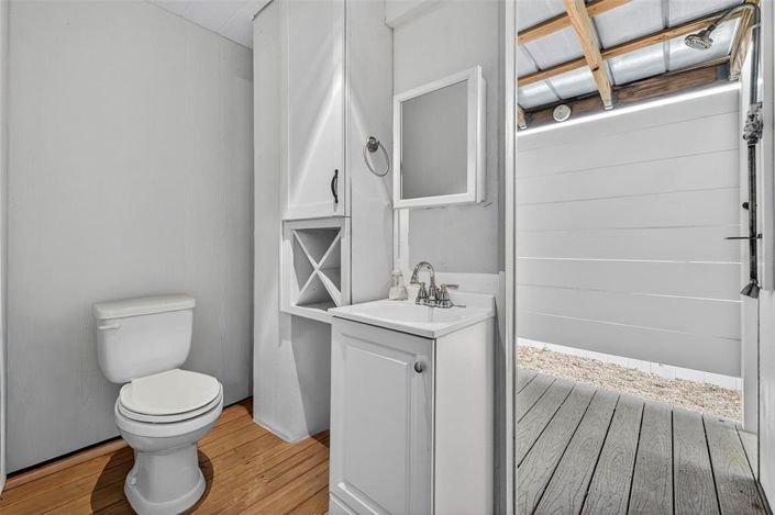 Image No.56-4 Bed Property for sale