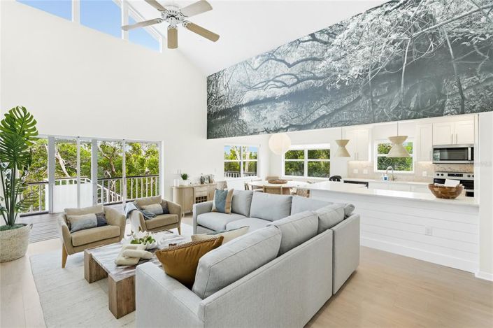 Image No.12-4 Bed Property for sale