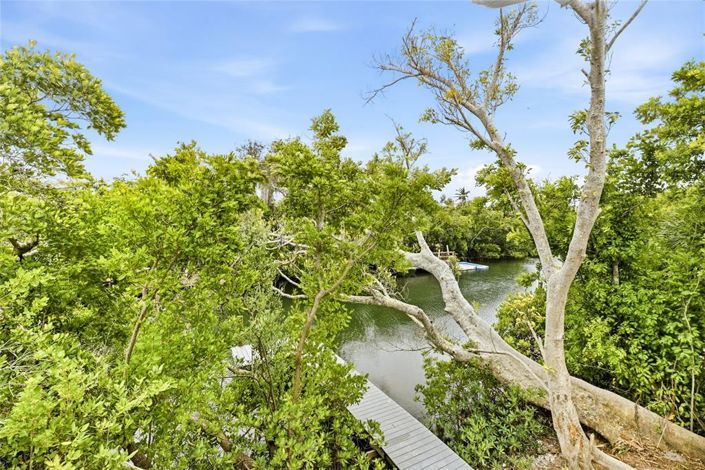 Image No.36-4 Bed Property for sale