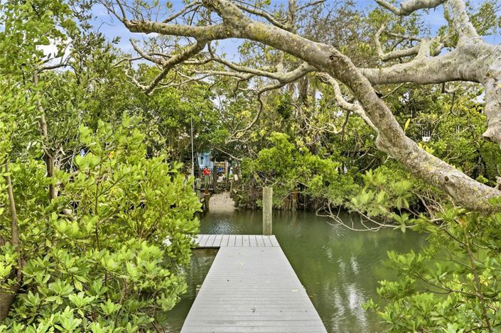 Image No.37-4 Bed Property for sale