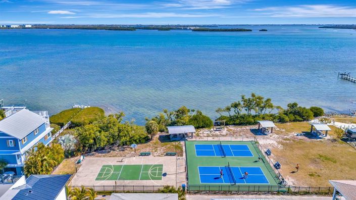 Image No.53-4 Bed Property for sale