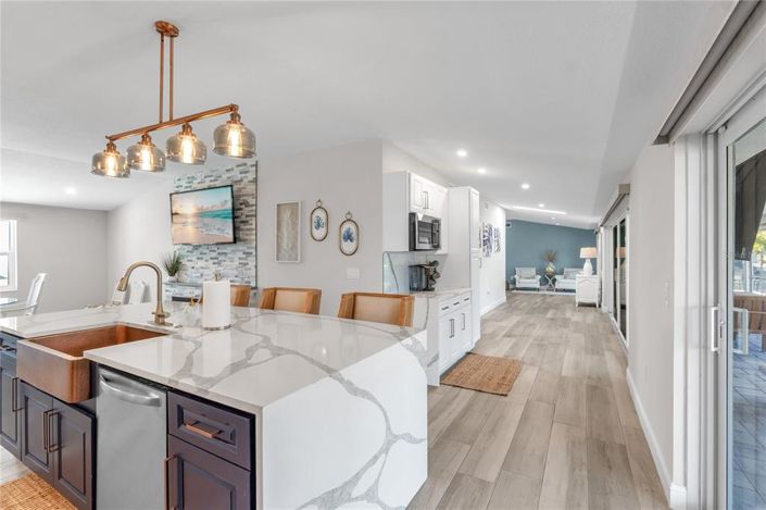 Image No.18-4 Bed Property for sale