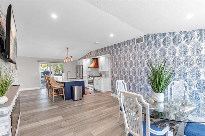 Image No.22-4 Bed Property for sale