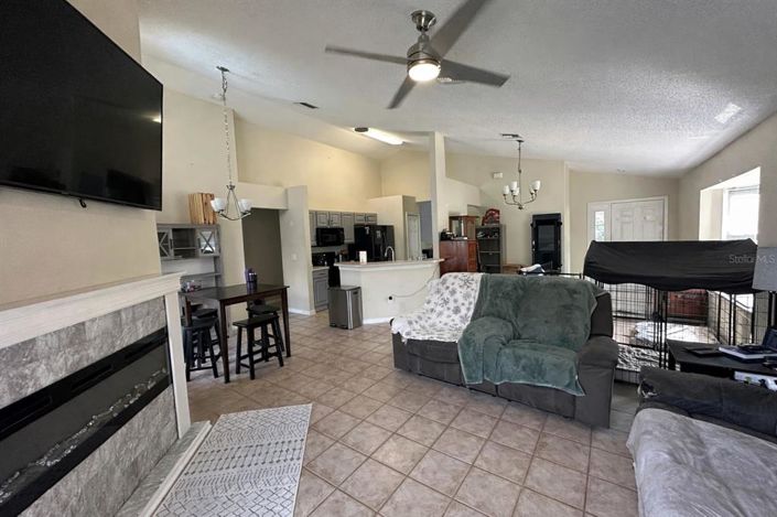 Image No.8-4 Bed Property for sale