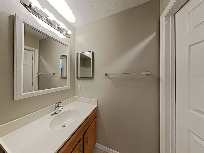 Image No.12-4 Bed Property for sale