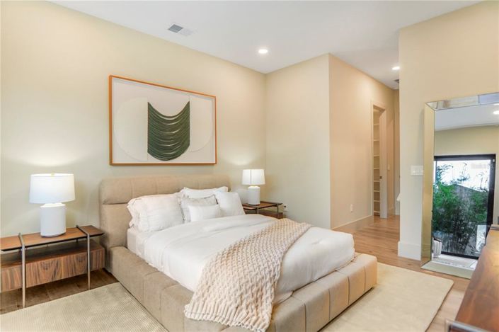 Image No.31-6 Bed Property for sale