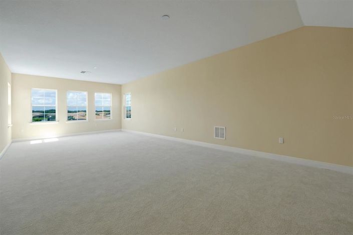 Image No.27-5 Bed Property for sale