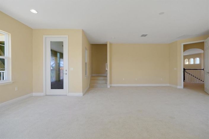 Image No.30-5 Bed Property for sale