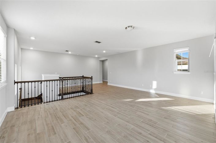 Image No.11-6 Bed Property for sale