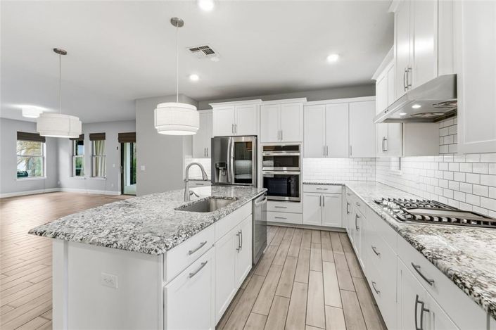 Image No.7-6 Bed Property for sale