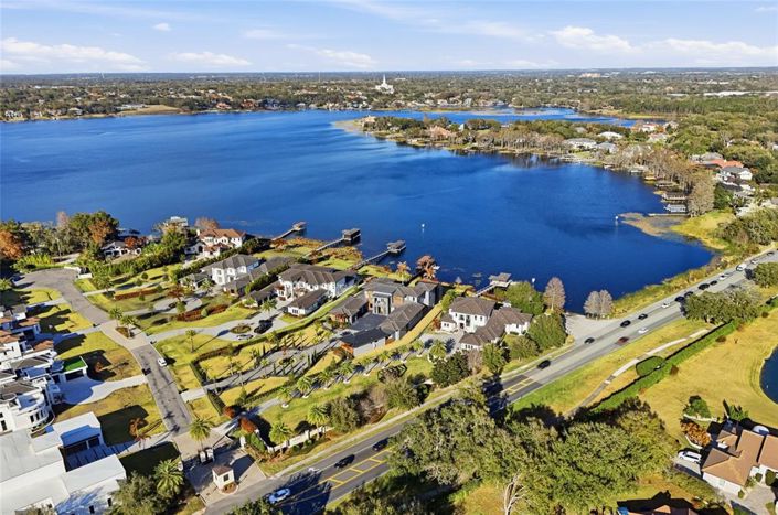 Image No.28-6 Bed Property for sale