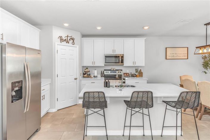 Image No.3-3 Bed Property for sale