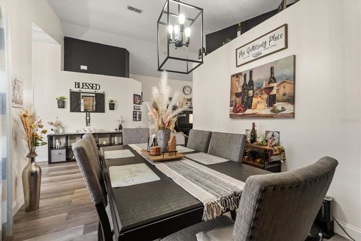 Image No.9-Propriété de 4 chambres à vendre à Kissimmee