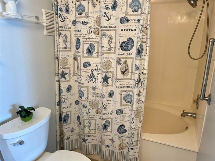 Image No.21-2 Bed Property for sale