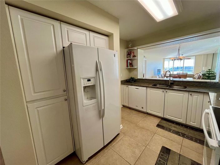 Image No.6-2 Bed Property for sale