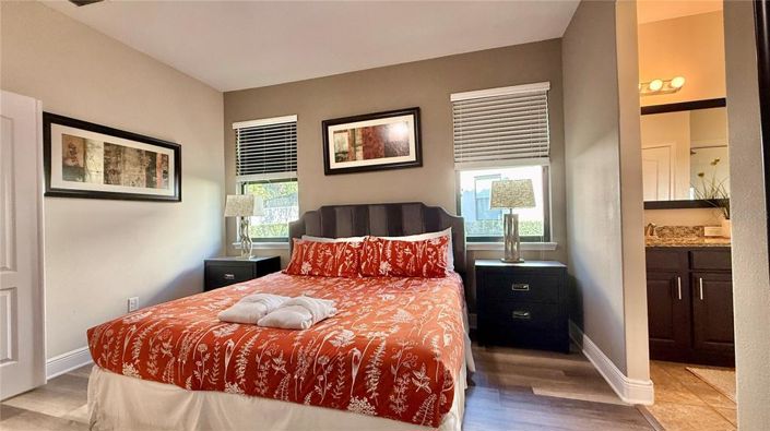 Image No.15-4 Bed Townhouse for sale