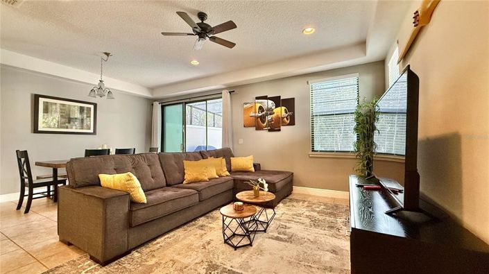 Image No.3-4 Bed Townhouse for sale