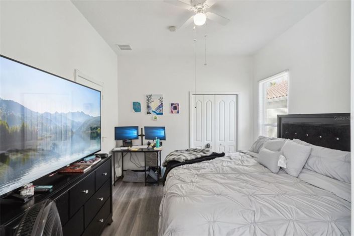 Image No.17-4 Bed Property for sale