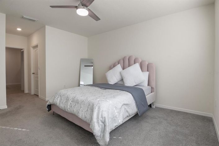 Image No.24-3 Bed Property for sale