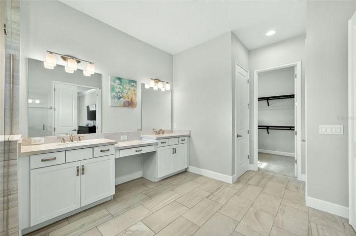 Image No.26-Propriété de 4 chambres à vendre à Orlando