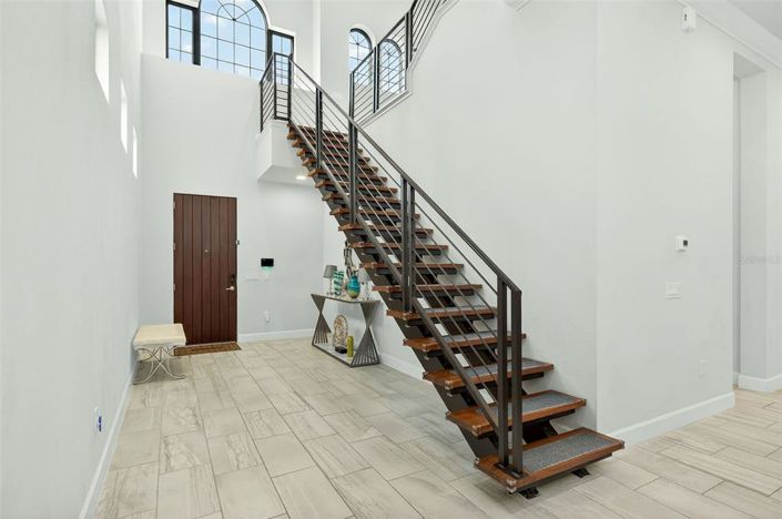 Image No.4-4 Bed Property for sale