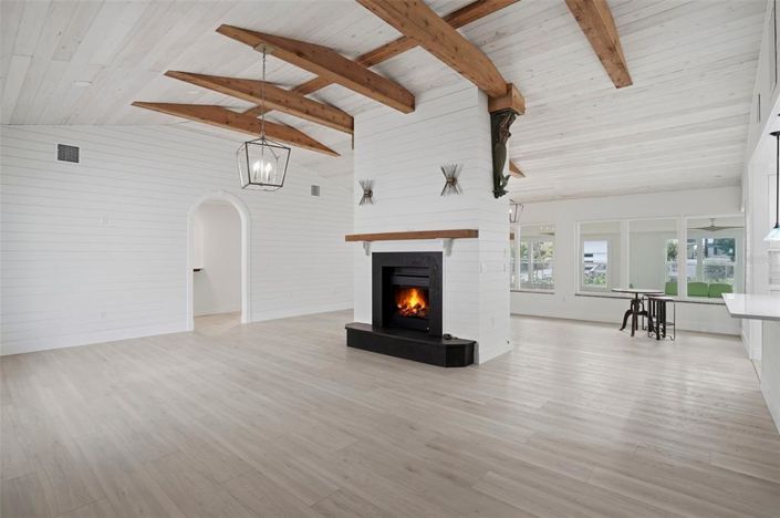 Image No.10-Propriété de 4 chambres à vendre à St. Pete Beach