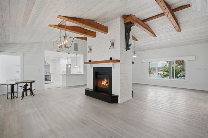 Image No.14-Propriété de 4 chambres à vendre à St. Pete Beach