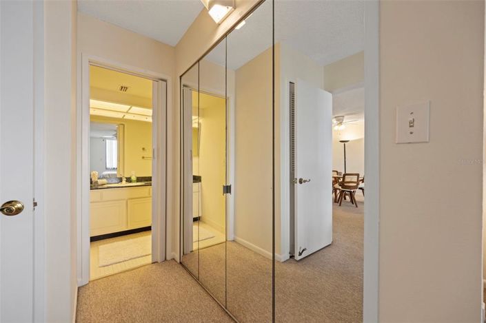 Image No.21-Propriété de 2 chambres à vendre à St. Pete Beach