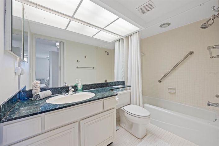 Image No.23-Propriété de 2 chambres à vendre à St. Pete Beach