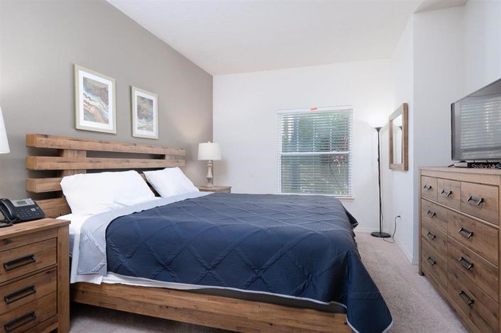 Image No.18-3 Bed Townhouse for sale