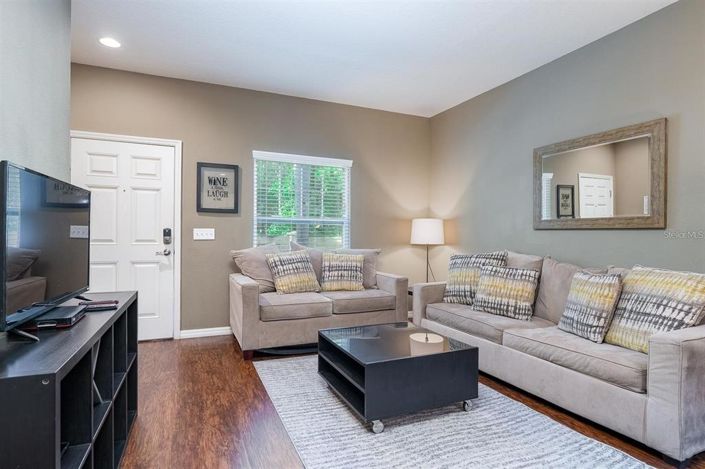 Image No.5-3 Bed Townhouse for sale