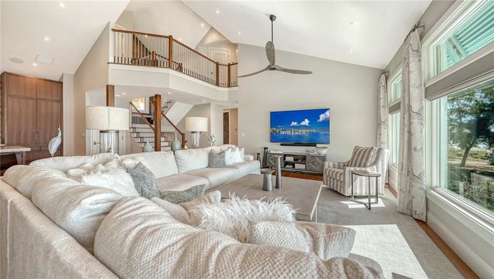 Image No.13-3 Bed Property for sale