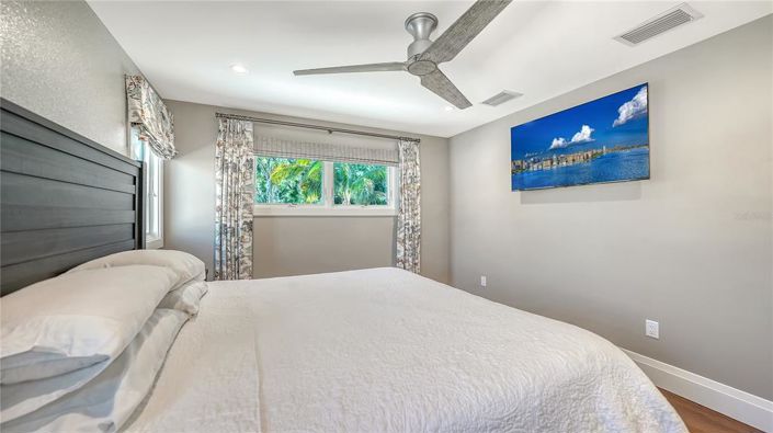 Image No.40-3 Bed Property for sale