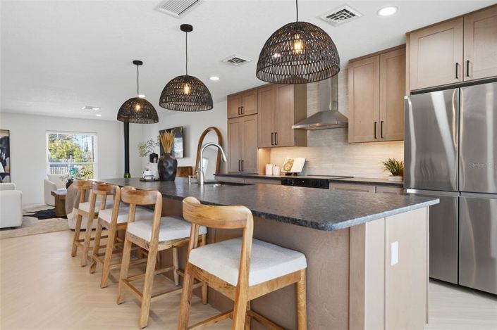 Image No.22-4 Bed Property for sale