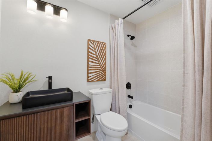 Image No.40-4 Bed Property for sale