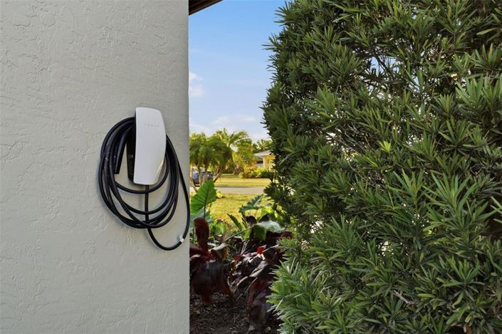 Image No.44-4 Bed Property for sale