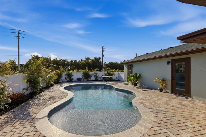 Image No.49-4 Bed Property for sale