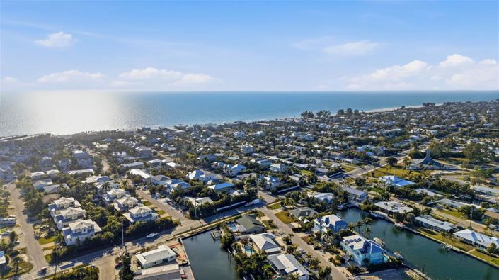 Image No.57-4 Bed Property for sale