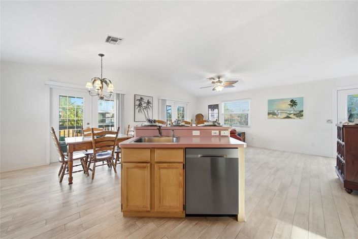 Image No.18-2 Bed Property for sale