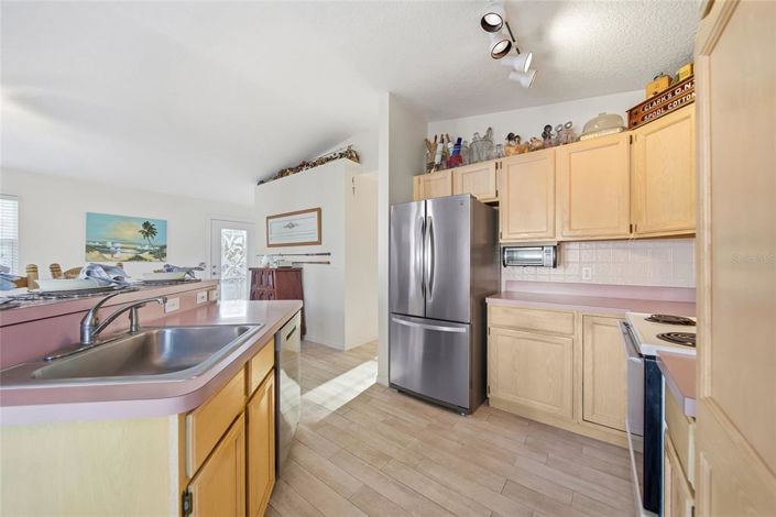 Image No.19-2 Bed Property for sale