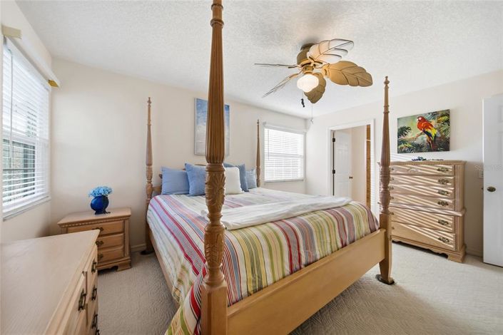 Image No.22-2 Bed Property for sale