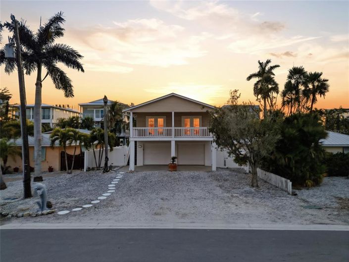 Image No.37-2 Bed Property for sale