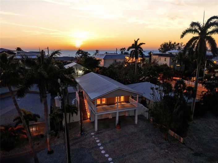 Image No.43-2 Bed Property for sale