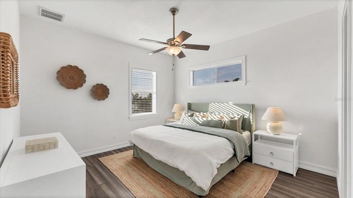 Image No.19-4 Bed Property for sale