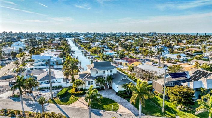 Image No.3-4 Bed Property for sale