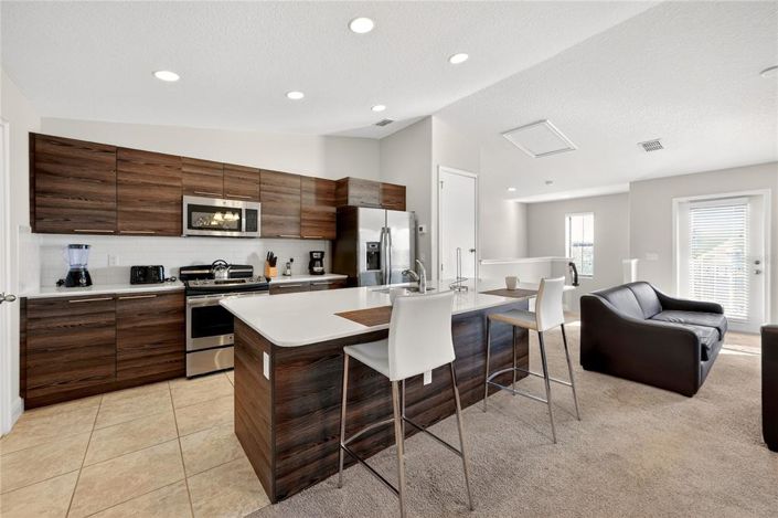 Image No.19-2 Bed Townhouse for sale