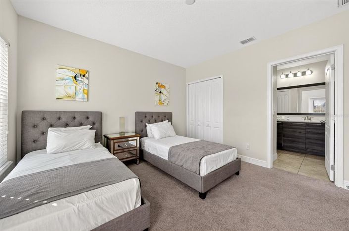 Image No.7-2 Bed Townhouse for sale