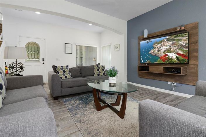 Image No.15-4 Bed Property for sale