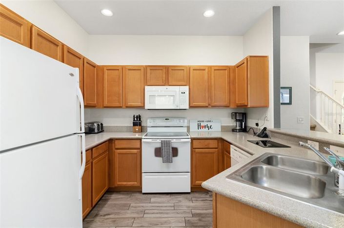 Image No.26-4 Bed Property for sale